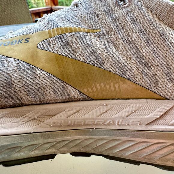 Brooks Bedlam 2 Running Sneaker Womens 9 Knit Mesh Gold Logo Gym Sporty Low Top - Picture 10 of 13
